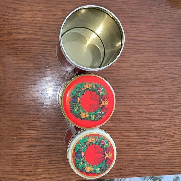 Vintage Set of 3 NWOT Christmas tins - Picture 5 of 8